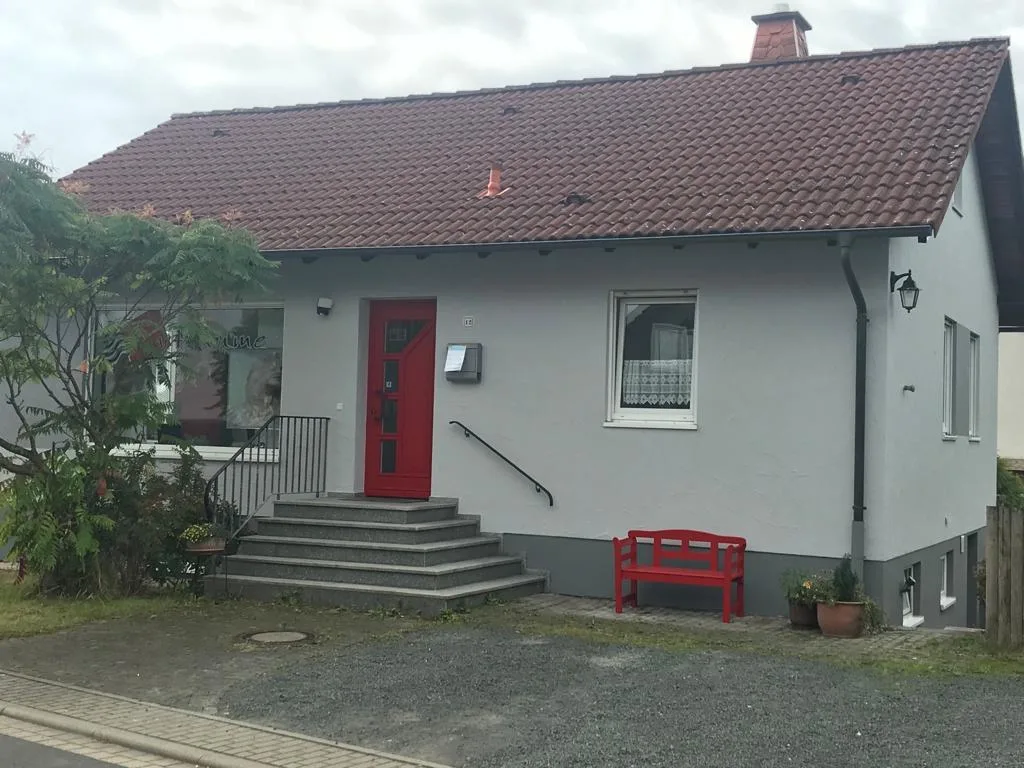 Fassadenanstrich – Hausfassade frisch gestrichen